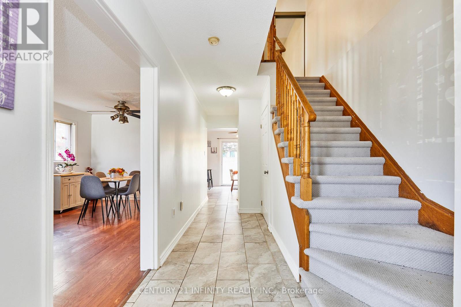 20 Brodie Court, Clarington, Ontario  L1C 4Z2 - Photo 2 - E12501498