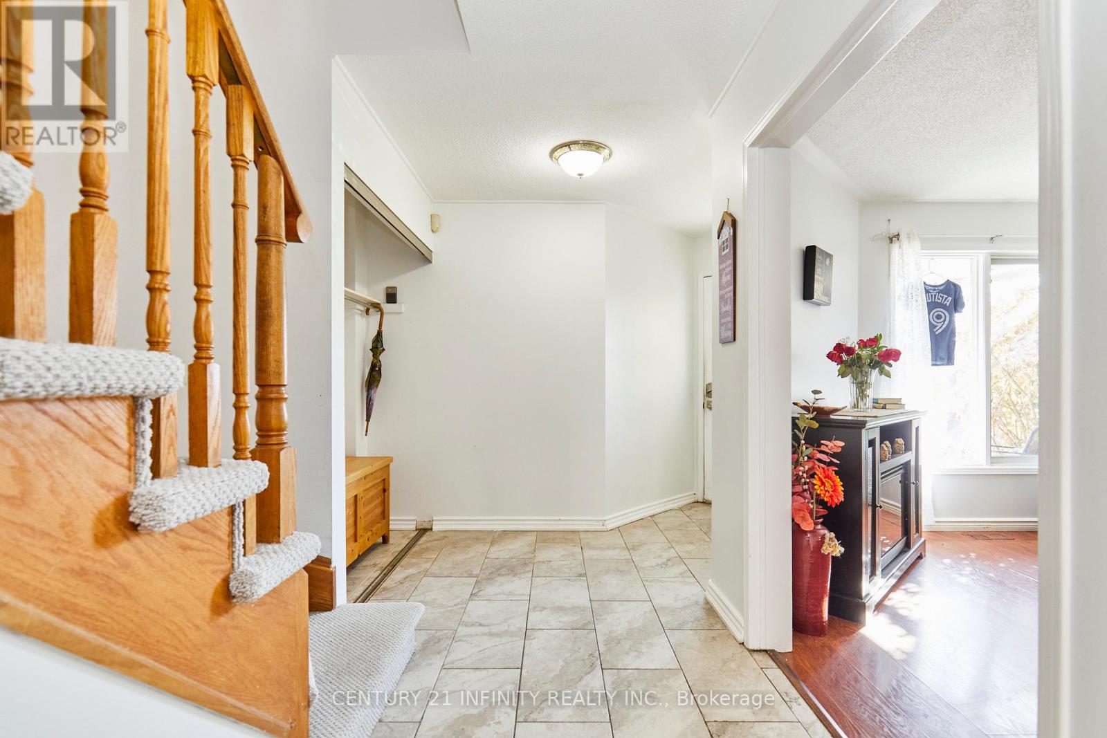 20 Brodie Court, Clarington, Ontario  L1C 4Z2 - Photo 3 - E12501498