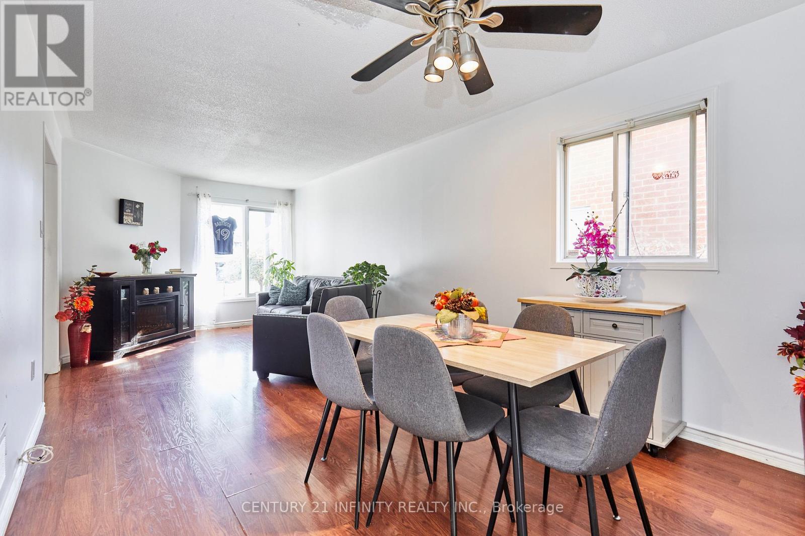 20 Brodie Court, Clarington, Ontario  L1C 4Z2 - Photo 5 - E12501498