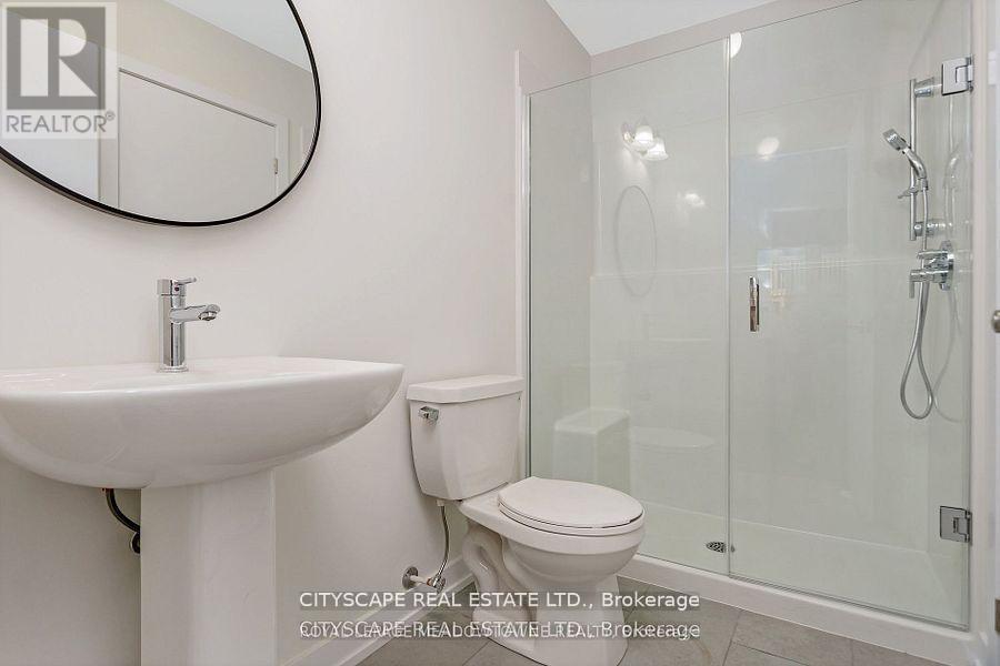 1359 Shevchenko Boulevard, Oakville, Ontario  L6M 5R4 - Photo 17 - W12501390