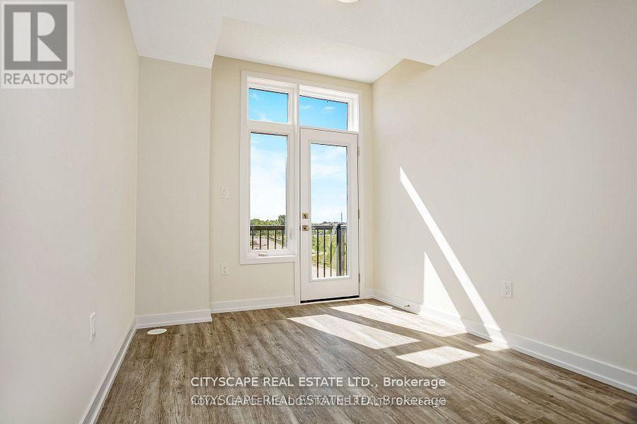 1359 Shevchenko Boulevard, Oakville, Ontario  L6M 5R4 - Photo 5 - W12501390