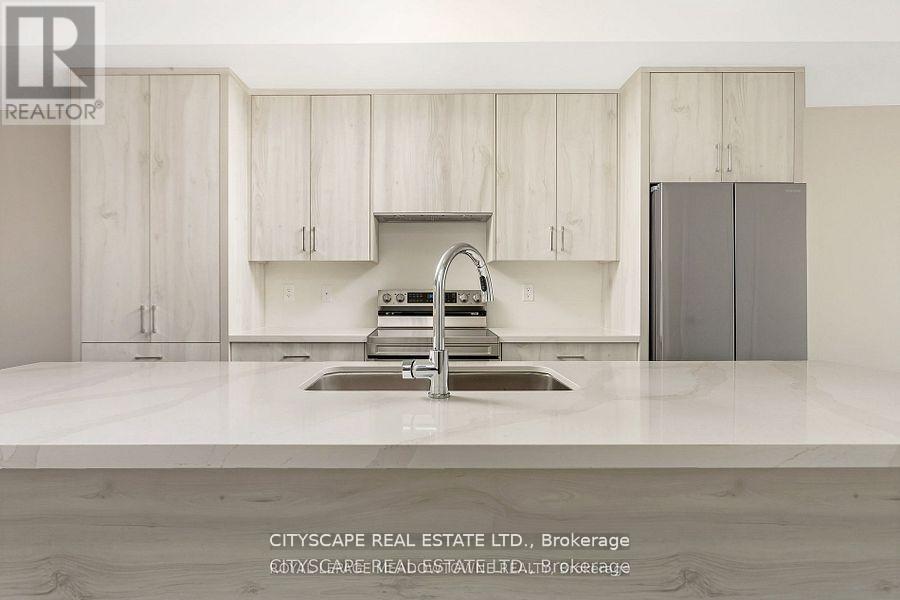 1359 Shevchenko Boulevard, Oakville, Ontario  L6M 5R4 - Photo 9 - W12501390