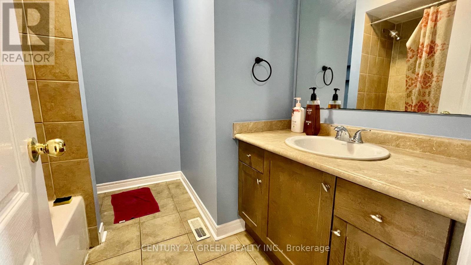 Upper - 6 Vincent Street, Brampton, Ontario  L6R 0H2 - Photo 21 - W12501394