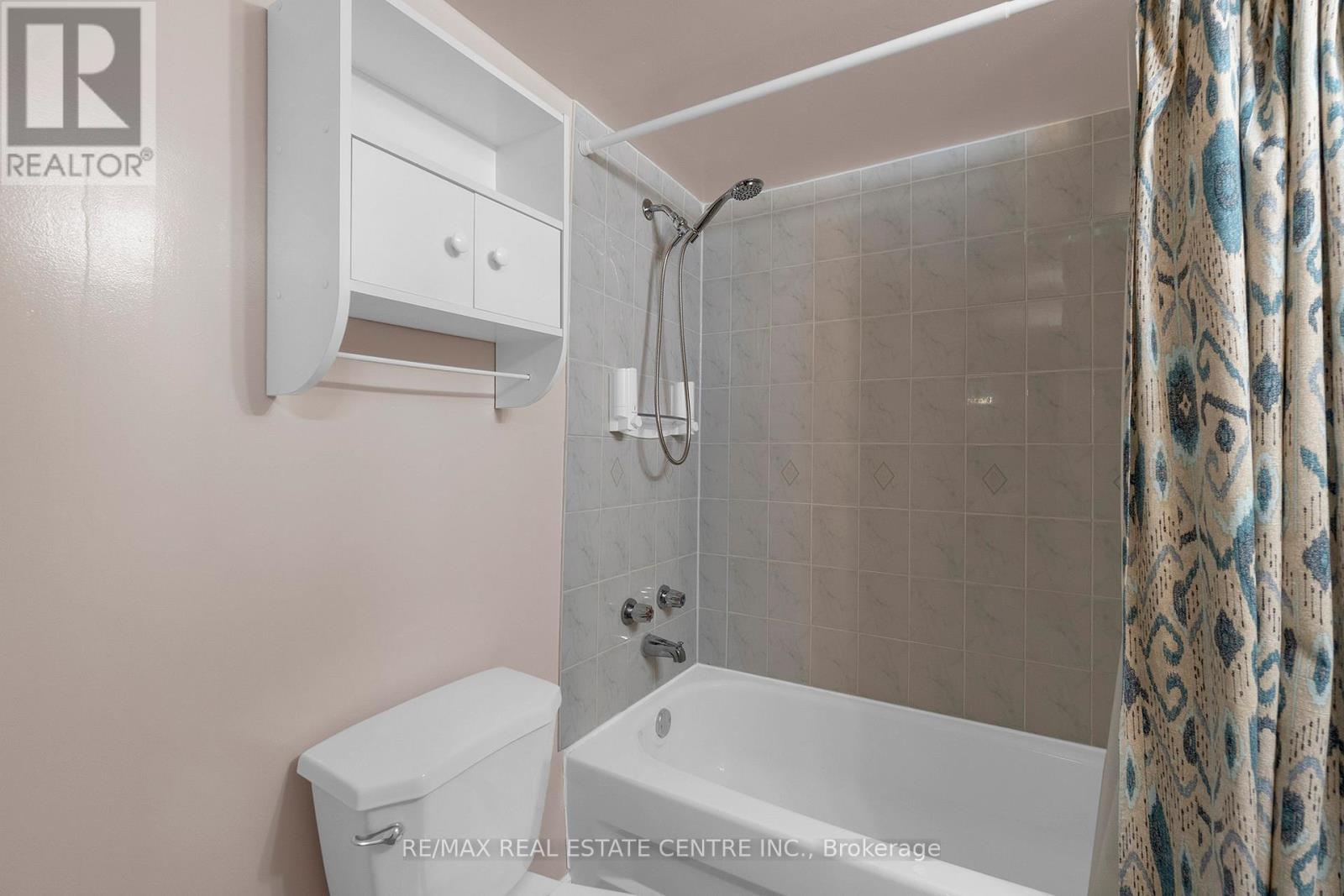 5 Hawkins Court, Brampton (Central Park), Ontario  L6S 2N7 - Photo 28 - W12501414