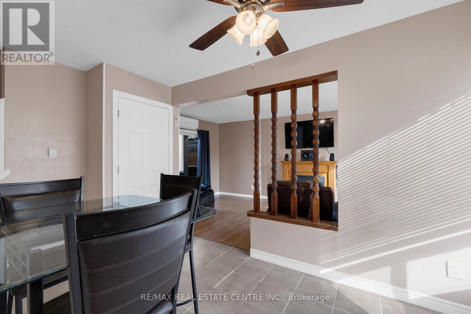 5 Hawkins Court, Brampton (Central Park), Ontario  L6S 2N7 - Photo 8 - W12501414