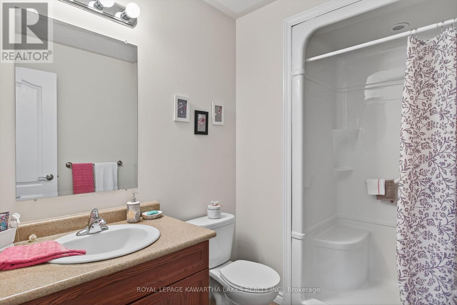 26 Chadwin Drive, Kawartha Lakes (Lindsay), Ontario  K9V 0E9 - Photo 18 - X12501528