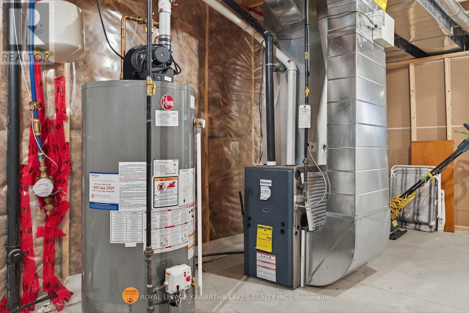 26 Chadwin Drive, Kawartha Lakes (Lindsay), Ontario  K9V 0E9 - Photo 25 - X12501528