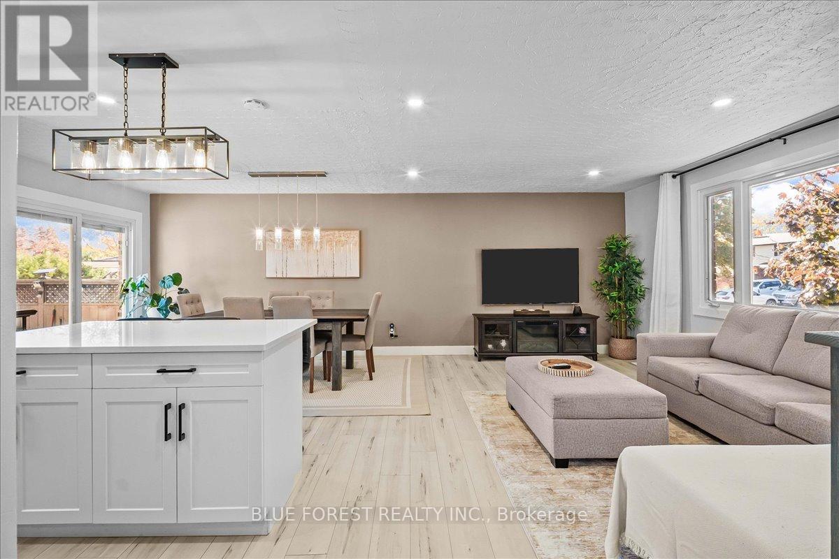 45 Anne Street, Aylmer, Ontario  N5H 3A1 - Photo 7 - X12501490