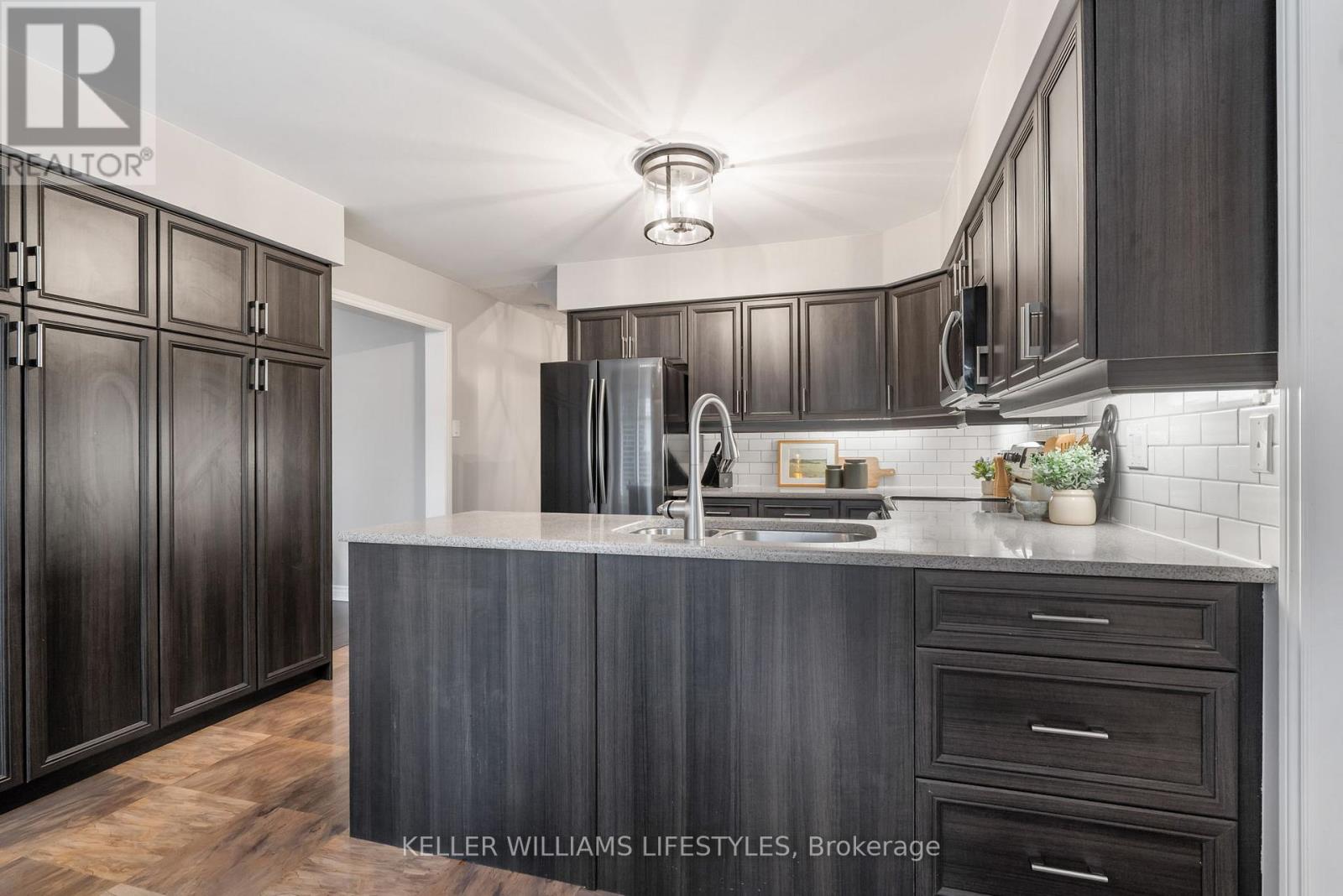 47 Hummingbird Crescent, London South, Ontario  N6J 4M3 - Photo 13 - X12501500