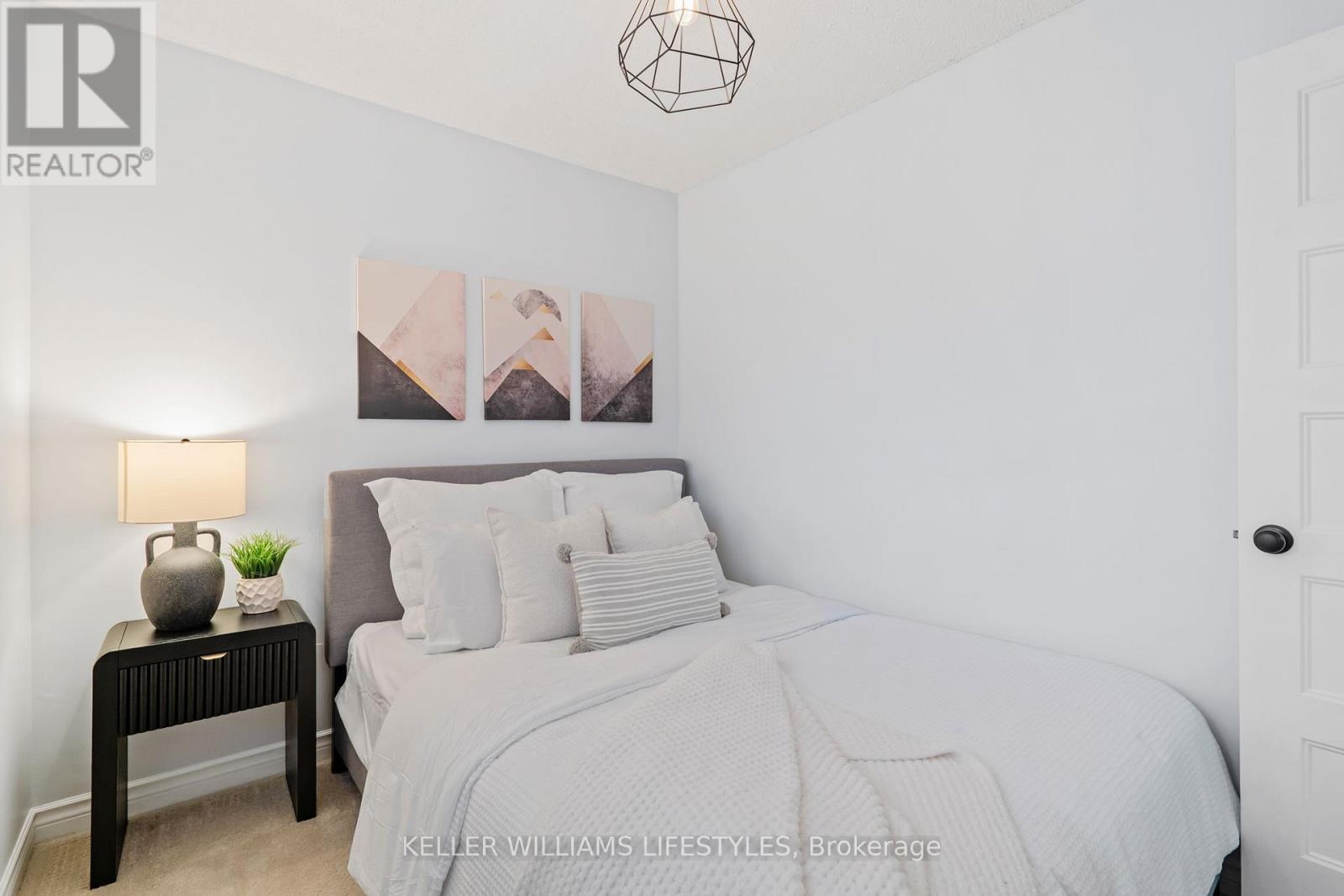 47 Hummingbird Crescent, London South, Ontario  N6J 4M3 - Photo 29 - X12501500