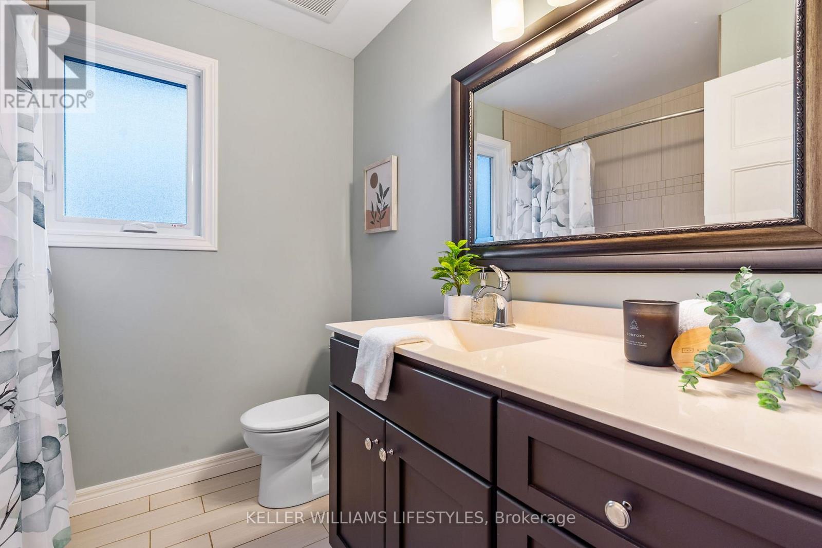 47 Hummingbird Crescent, London South, Ontario  N6J 4M3 - Photo 32 - X12501500