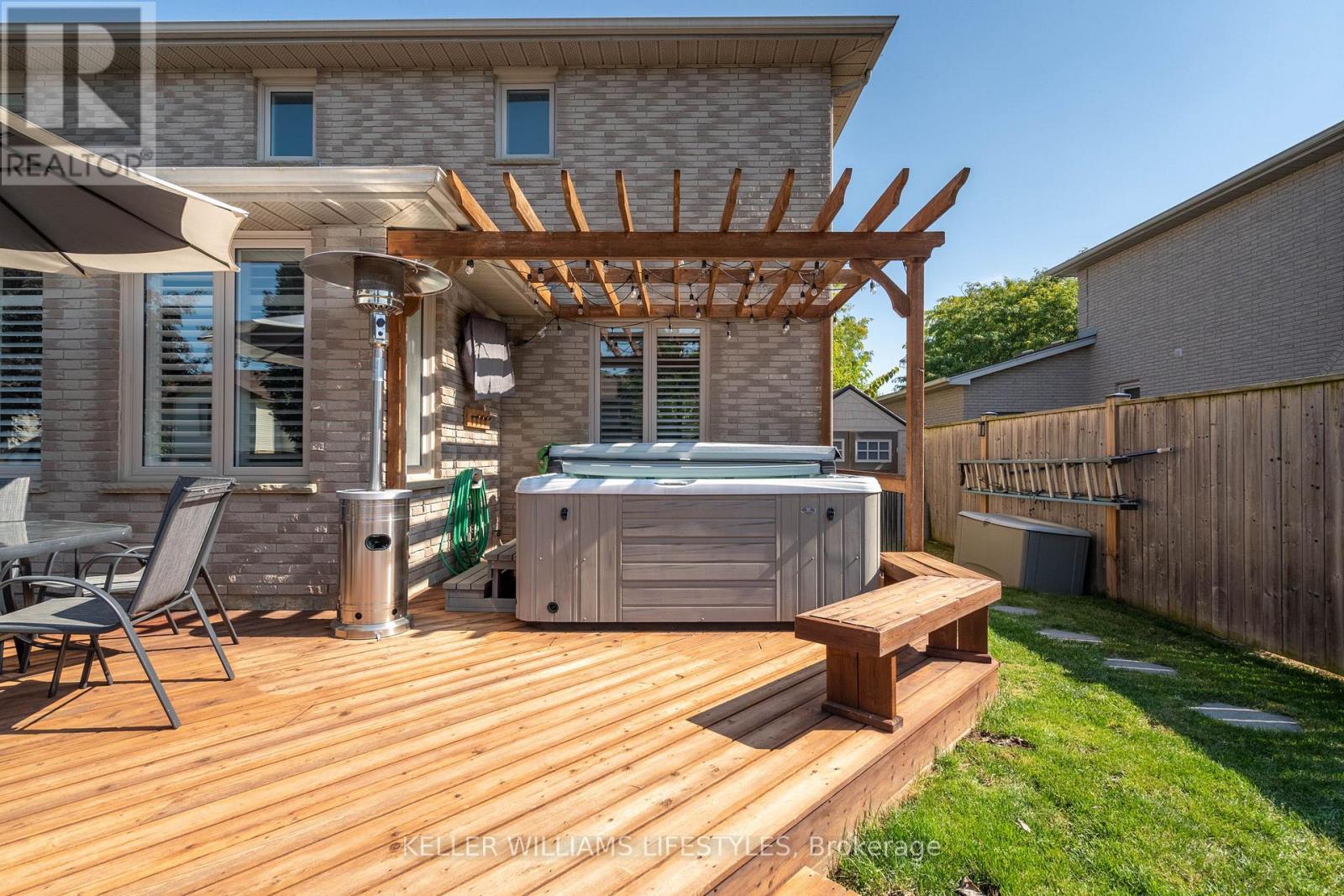 47 Hummingbird Crescent, London South, Ontario  N6J 4M3 - Photo 34 - X12501500