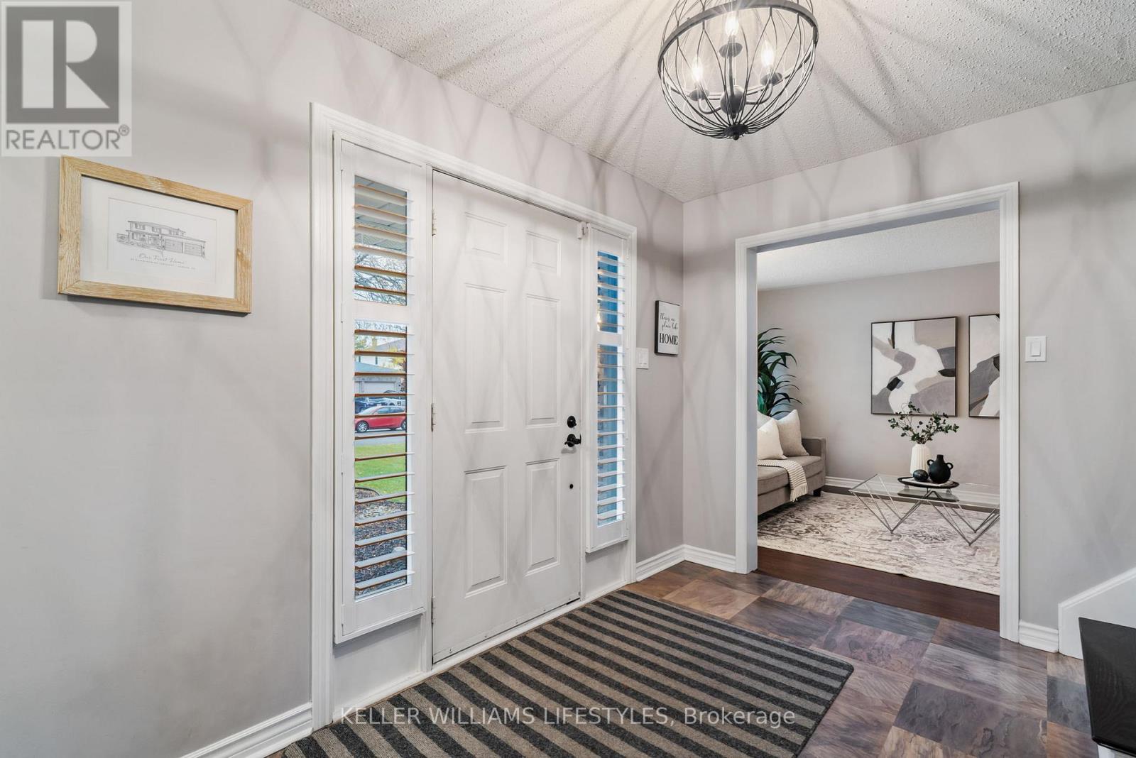 47 Hummingbird Crescent, London South, Ontario  N6J 4M3 - Photo 4 - X12501500