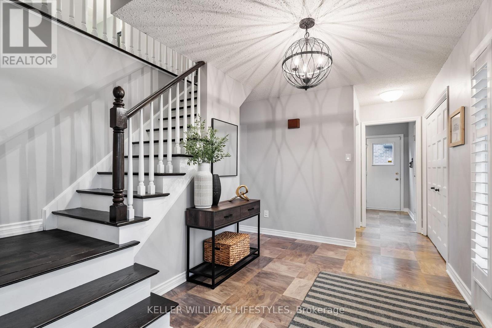 47 Hummingbird Crescent, London South, Ontario  N6J 4M3 - Photo 5 - X12501500