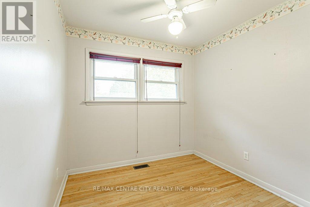 377 Griffith Street, London South (South B), Ontario  N6K 2S1 - Photo 17 - X12501508