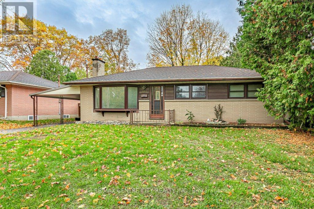 377 Griffith Street, London South (South B), Ontario  N6K 2S1 - Photo 2 - X12501508