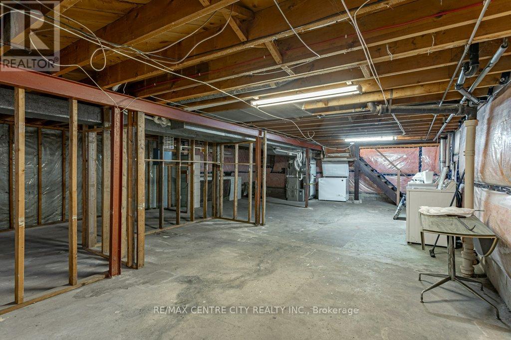 377 Griffith Street, London South (South B), Ontario  N6K 2S1 - Photo 25 - X12501508