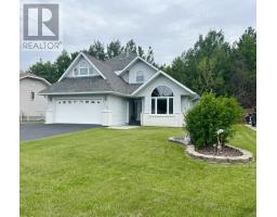 1712 Lyndy PL N, Fort Frances, Ontario