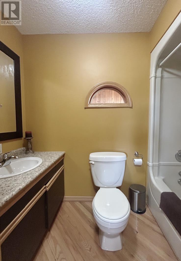 1712 Lyndy Pl N, Fort Frances, Ontario P9A 3V4 - Photo 30 - TB251923