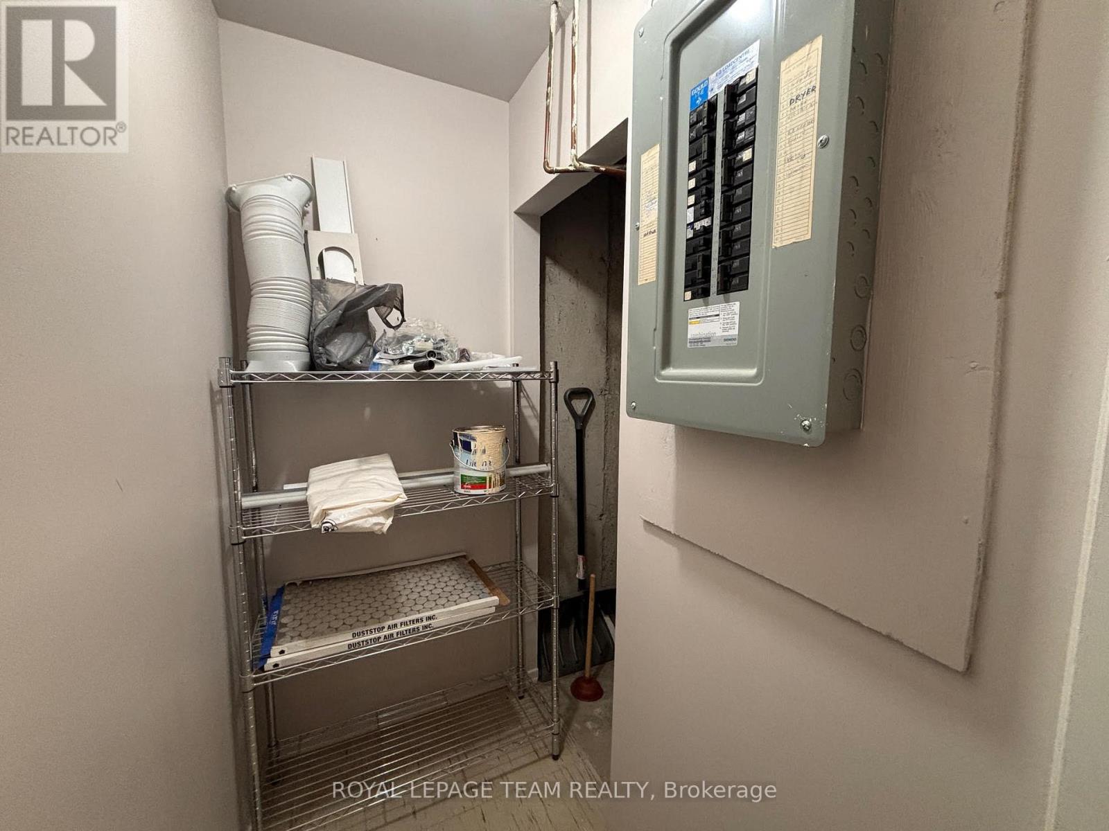 4 - 200 Fenerty Court, Ottawa, Ontario  K2L 3A7 - Photo 12 - X12501494