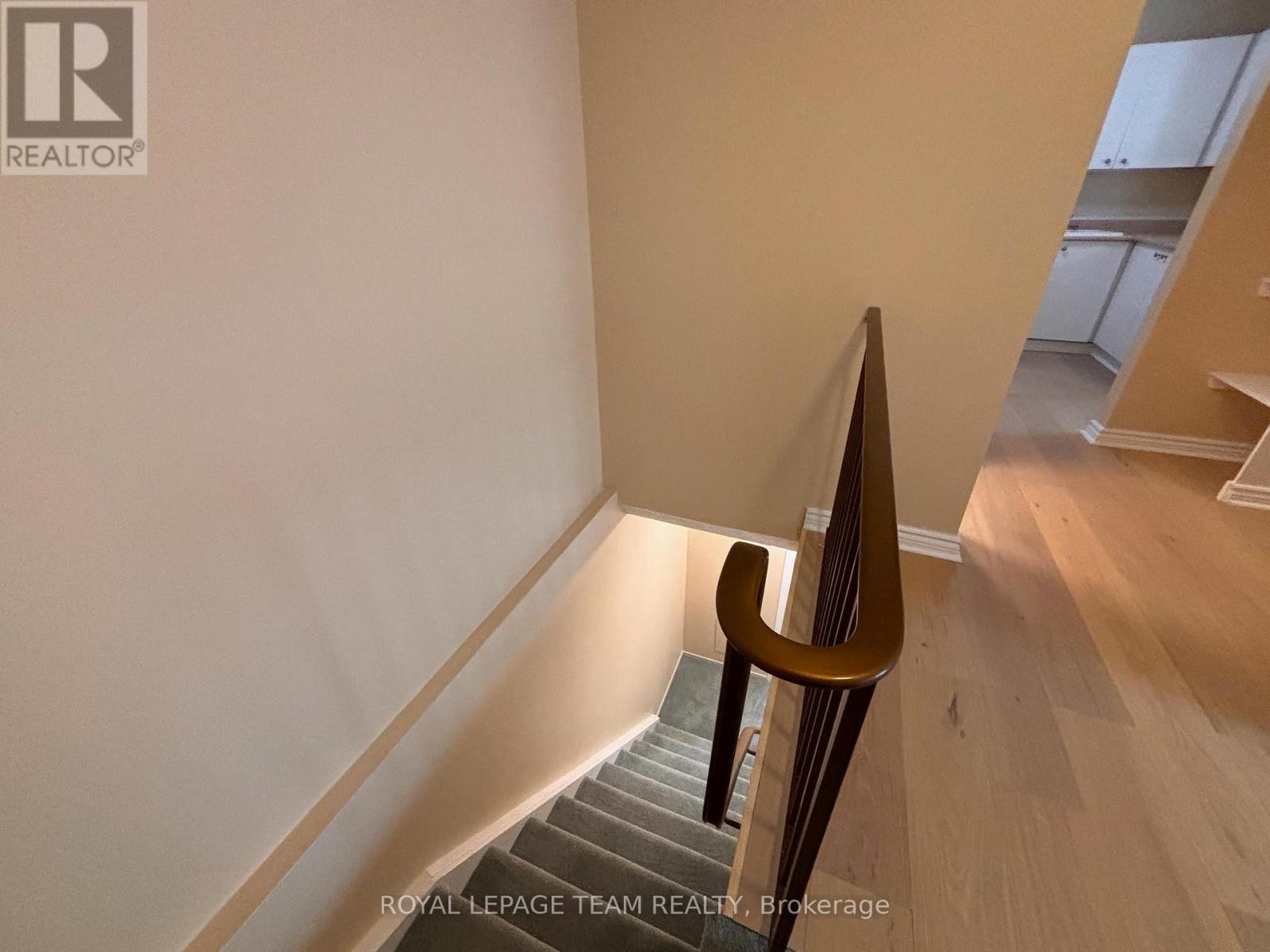 4 - 200 Fenerty Court, Ottawa, Ontario  K2L 3A7 - Photo 9 - X12501494