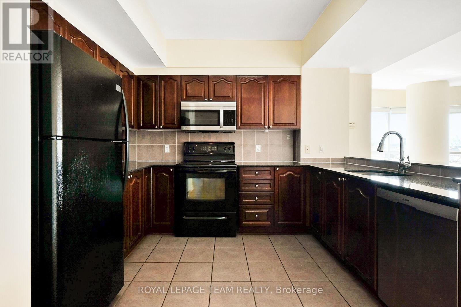 804 - 200 Rideau Street, Ottawa, Ontario  K1N 5Y1 - Photo 16 - X12501518