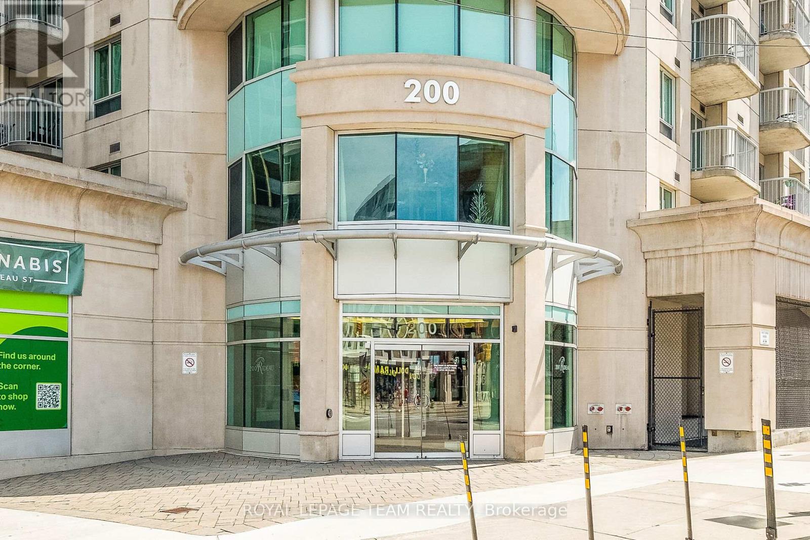 804 - 200 Rideau Street, Ottawa, Ontario  K1N 5Y1 - Photo 2 - X12501518