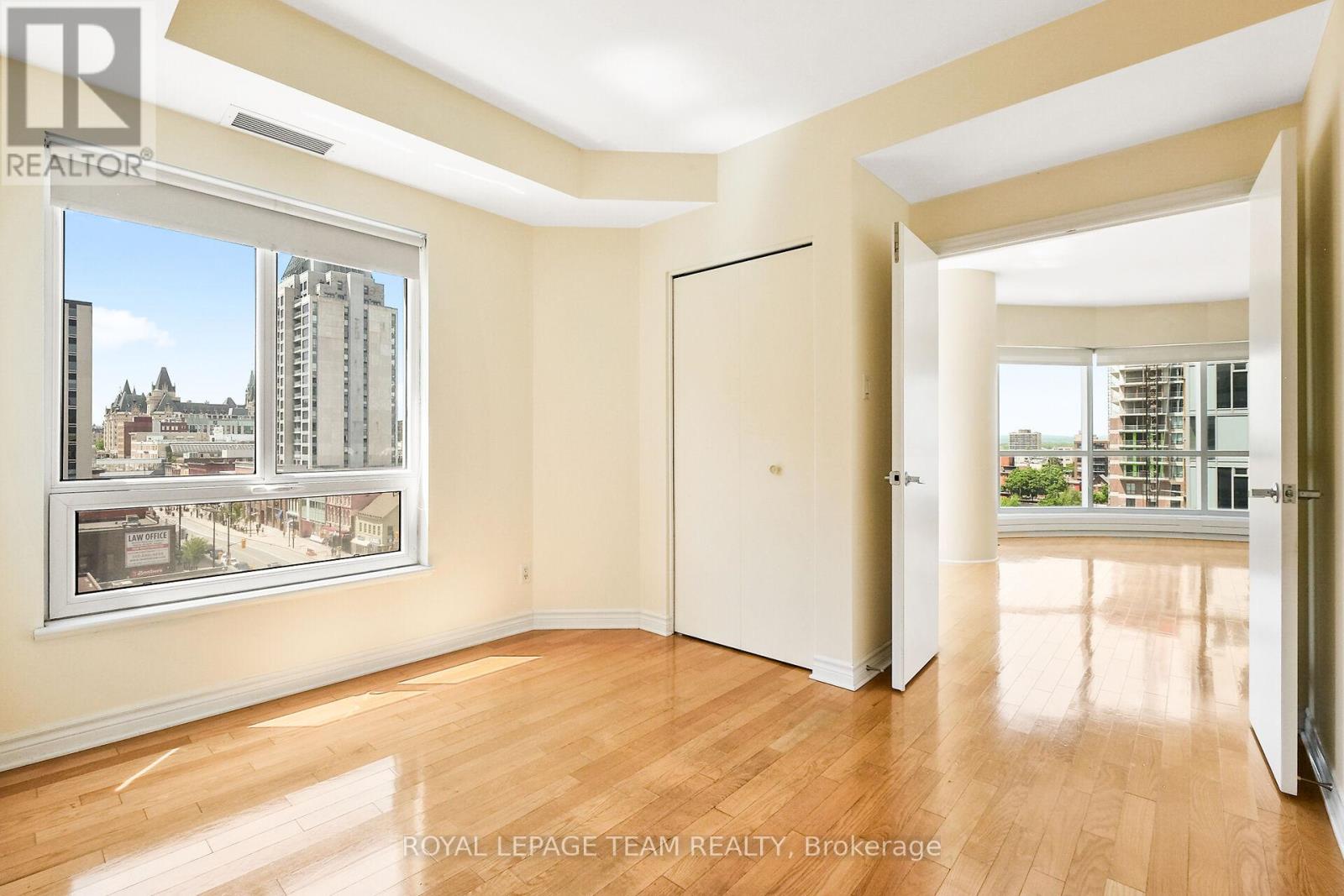 804 - 200 Rideau Street, Ottawa, Ontario  K1N 5Y1 - Photo 35 - X12501518