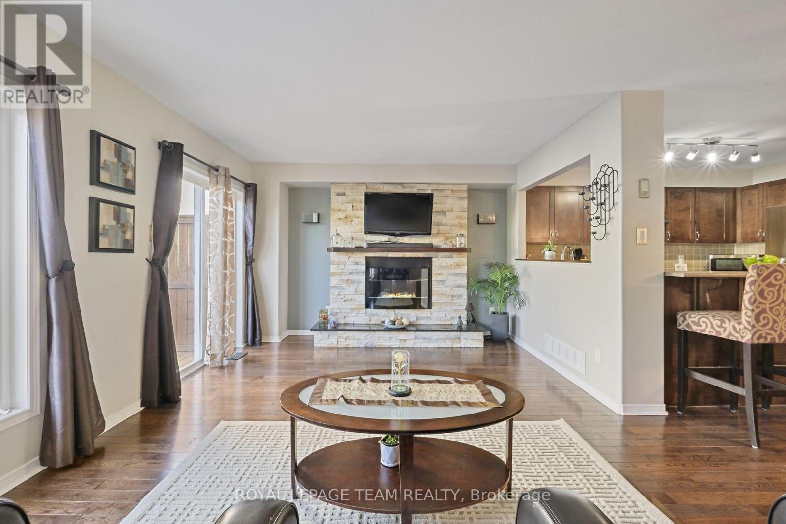 215 Parkrose Private, Ottawa, Ontario  K4A 0N8 - Photo 16 - X12501536