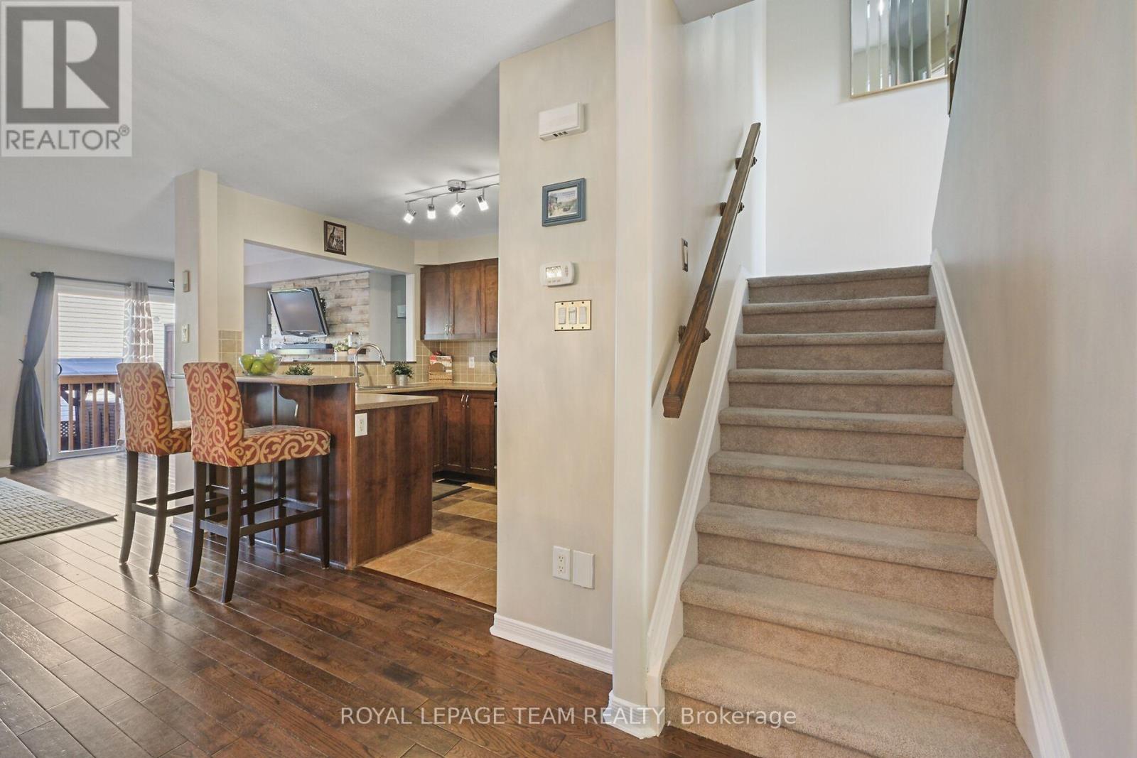 215 Parkrose Private, Ottawa, Ontario  K4A 0N8 - Photo 19 - X12501536