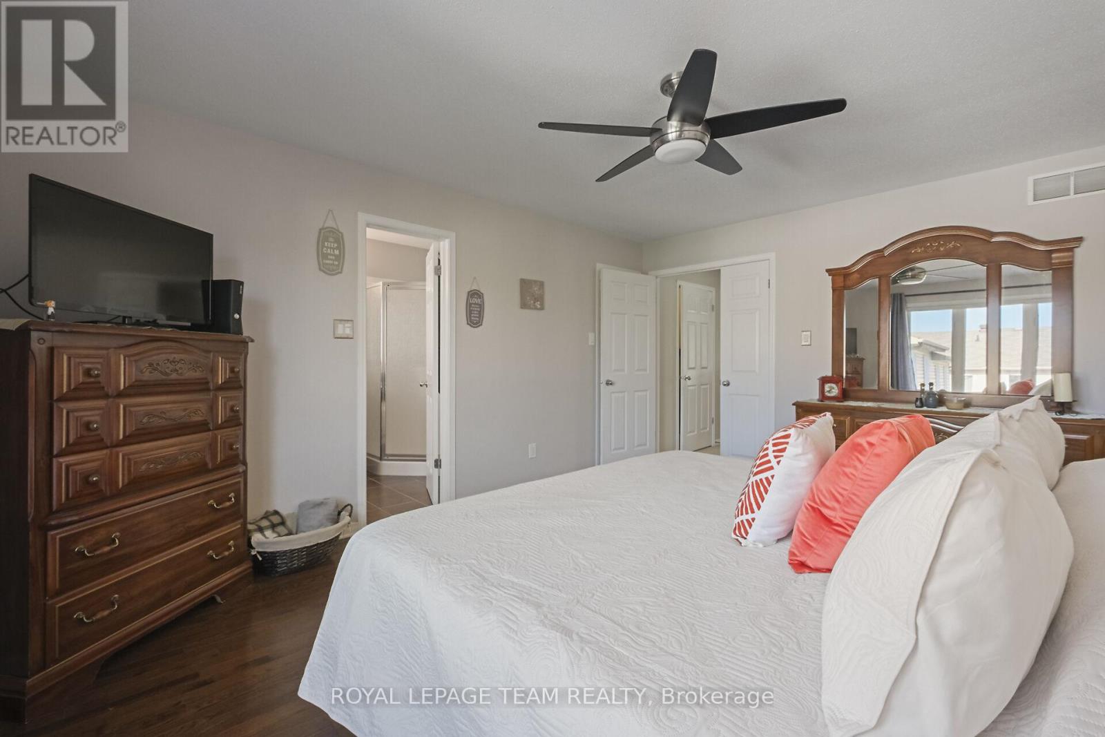 215 Parkrose Private, Ottawa, Ontario  K4A 0N8 - Photo 22 - X12501536