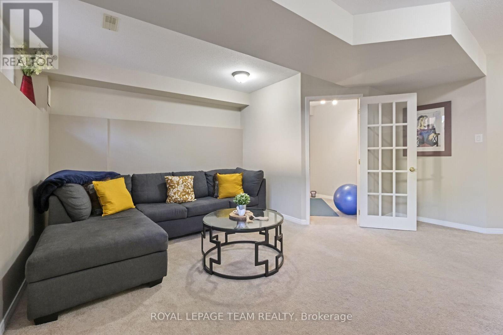 215 Parkrose Private, Ottawa, Ontario  K4A 0N8 - Photo 32 - X12501536