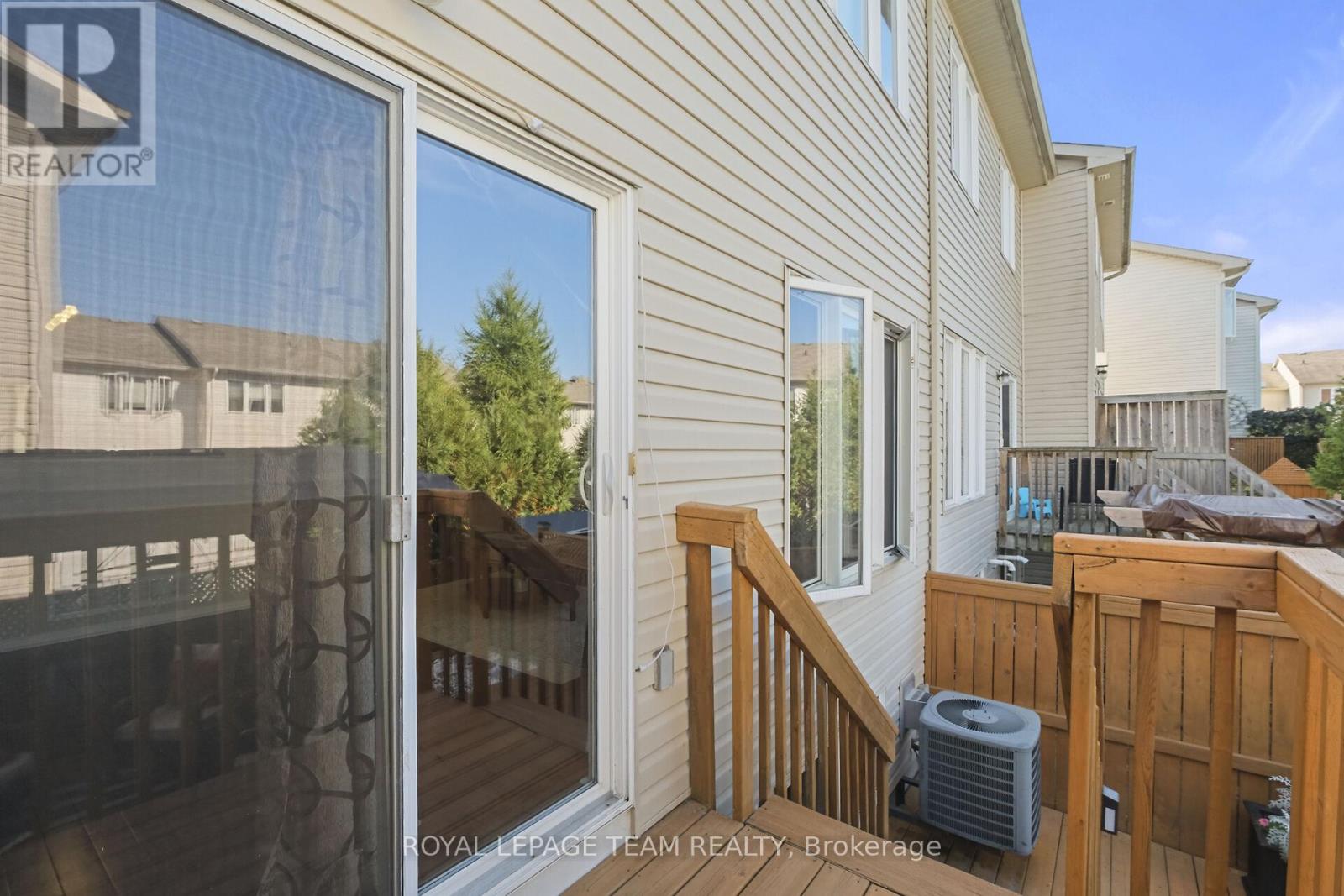 215 Parkrose Private, Ottawa, Ontario  K4A 0N8 - Photo 35 - X12501536