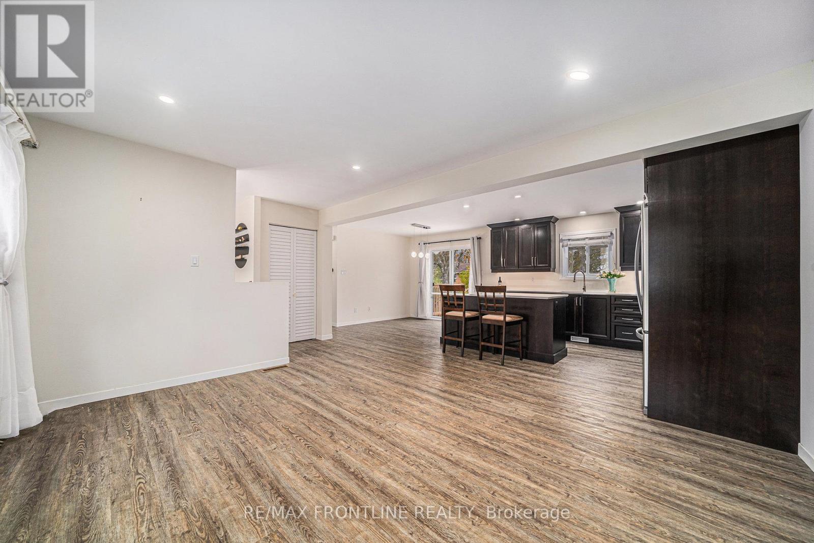 12 Morgan Avenue, Perth, Ontario  K7H 3G4 - Photo 12 - X12501510