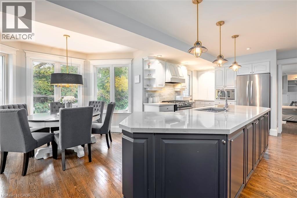 359 Camelot Court, Burlington, Ontario  L7L 2G2 - Photo 14 - 40784127