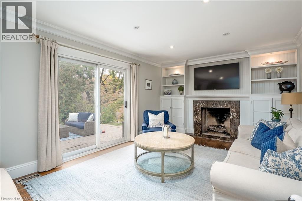 359 Camelot Court, Burlington, Ontario  L7L 2G2 - Photo 19 - 40784127