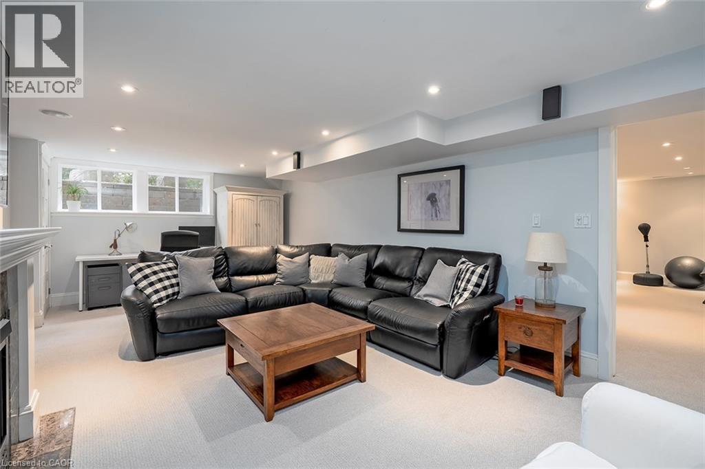 359 Camelot Court, Burlington, Ontario  L7L 2G2 - Photo 41 - 40784127