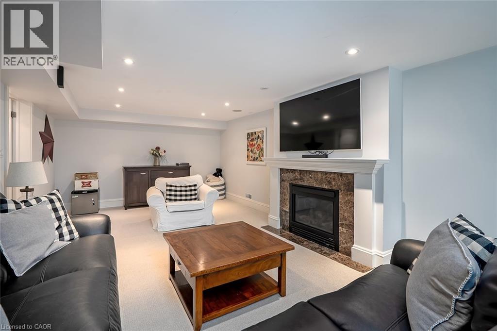 359 Camelot Court, Burlington, Ontario  L7L 2G2 - Photo 42 - 40784127