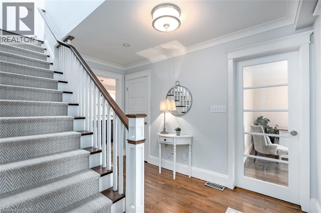 359 Camelot Court, Burlington, Ontario  L7L 2G2 - Photo 6 - 40784127