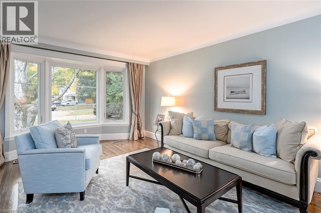 359 Camelot Court, Burlington, Ontario  L7L 2G2 - Photo 9 - 40784127