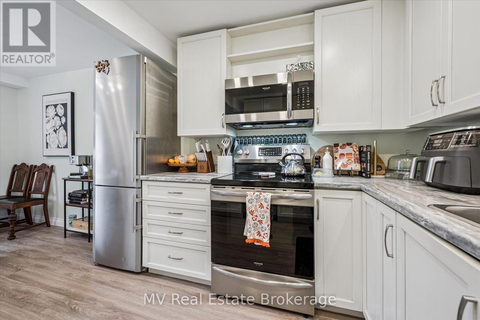 94 - 700 Paisley Road, Guelph, Ontario  N1K 1A3 - Photo 10 - X12501522