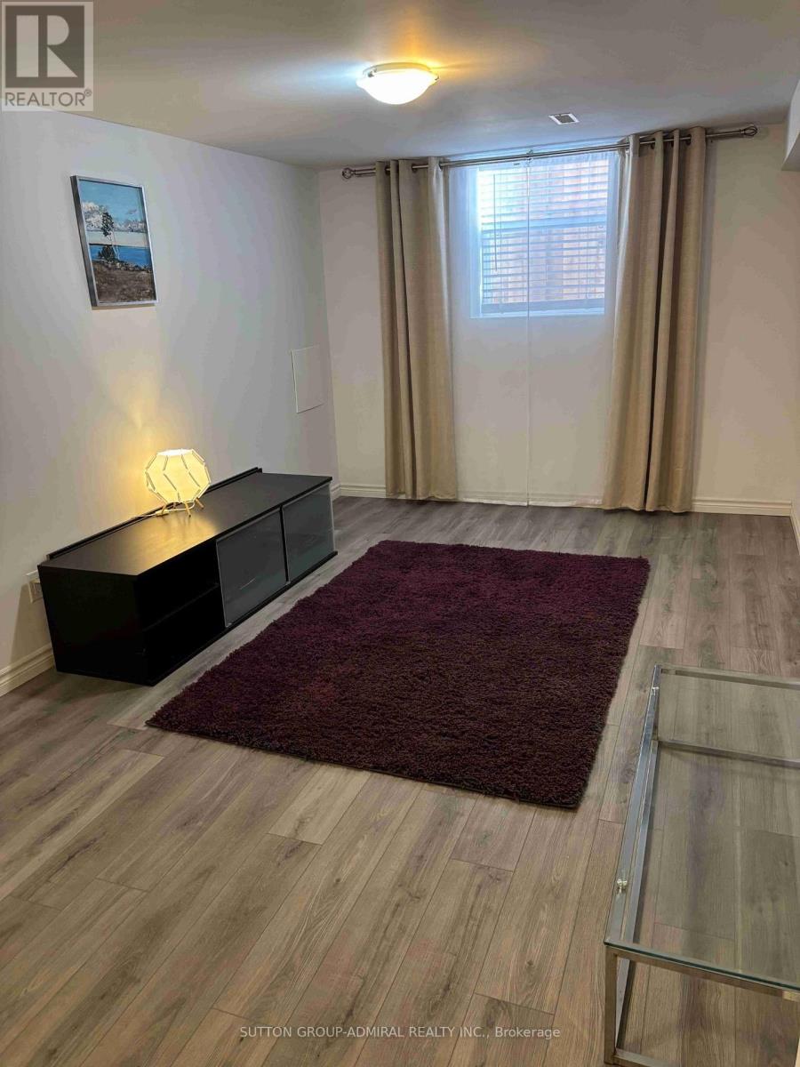 113 Hurst Drive, Barrie, Ontario  L4N 8K9 - Photo 3 - S12416886