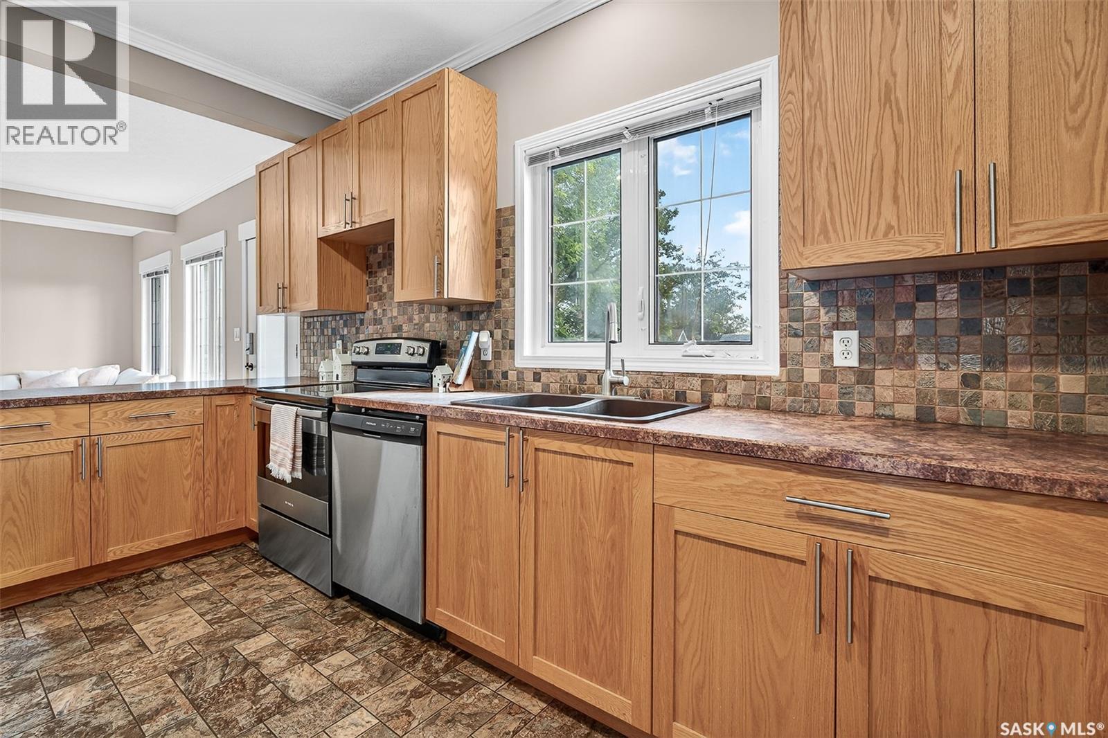 1116 Hochelaga Street W, Moose Jaw, Saskatchewan  S6H 2J2 - Photo 12 - SK022223