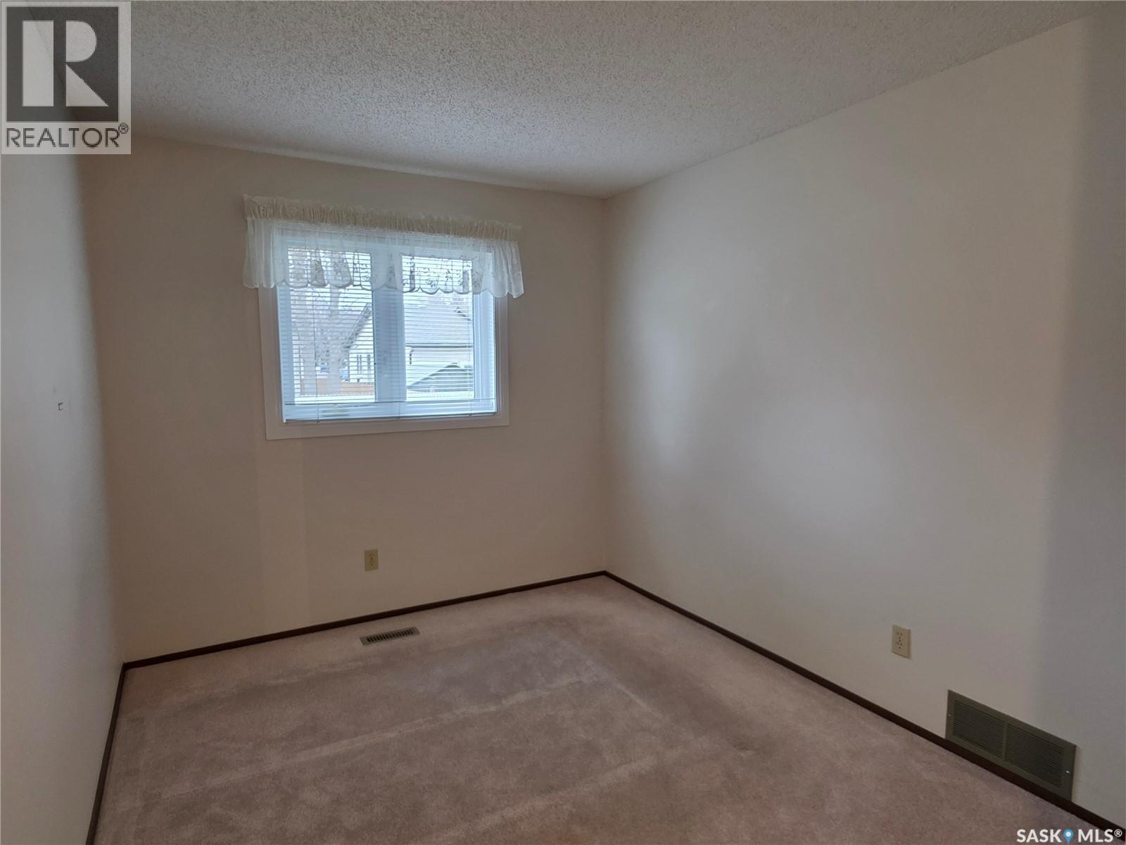 1254 Mcneill Crescent, Regina, Saskatchewan  S4N 5Z4 - Photo 13 - SK022206