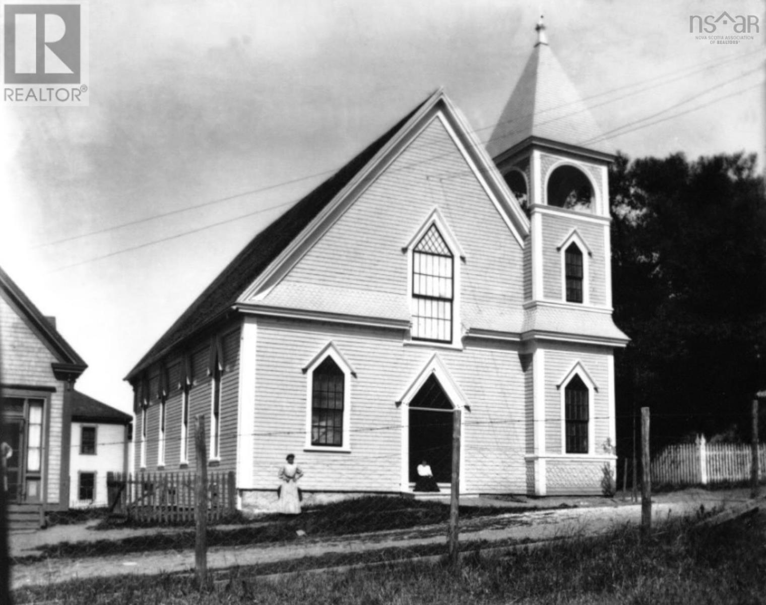 47 Kaulbach Street, Lunenburg, Nova Scotia  B0J 2C0 - Photo 4 - 202522283