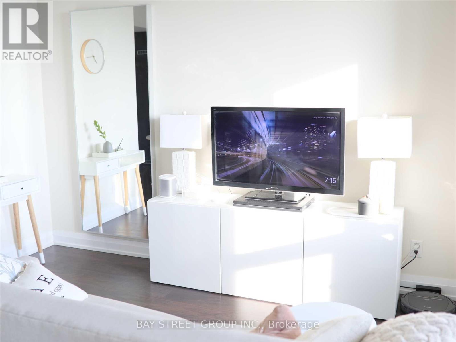 3019 - 5 Sheppard Avenue E, Toronto, Ontario  M2N 0G4 - Photo 15 - C12501480