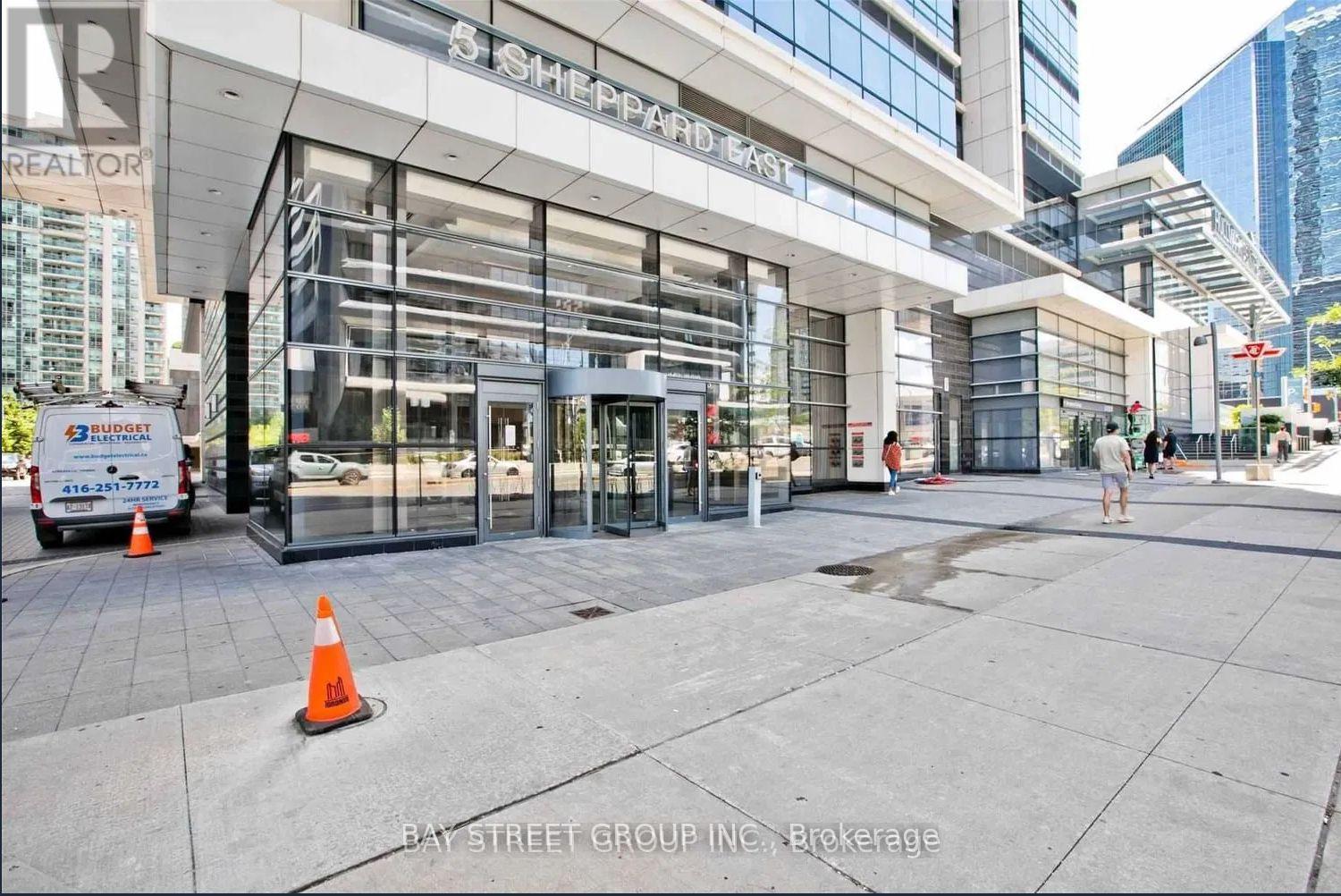 3019 - 5 Sheppard Avenue E, Toronto, Ontario  M2N 0G4 - Photo 2 - C12501480