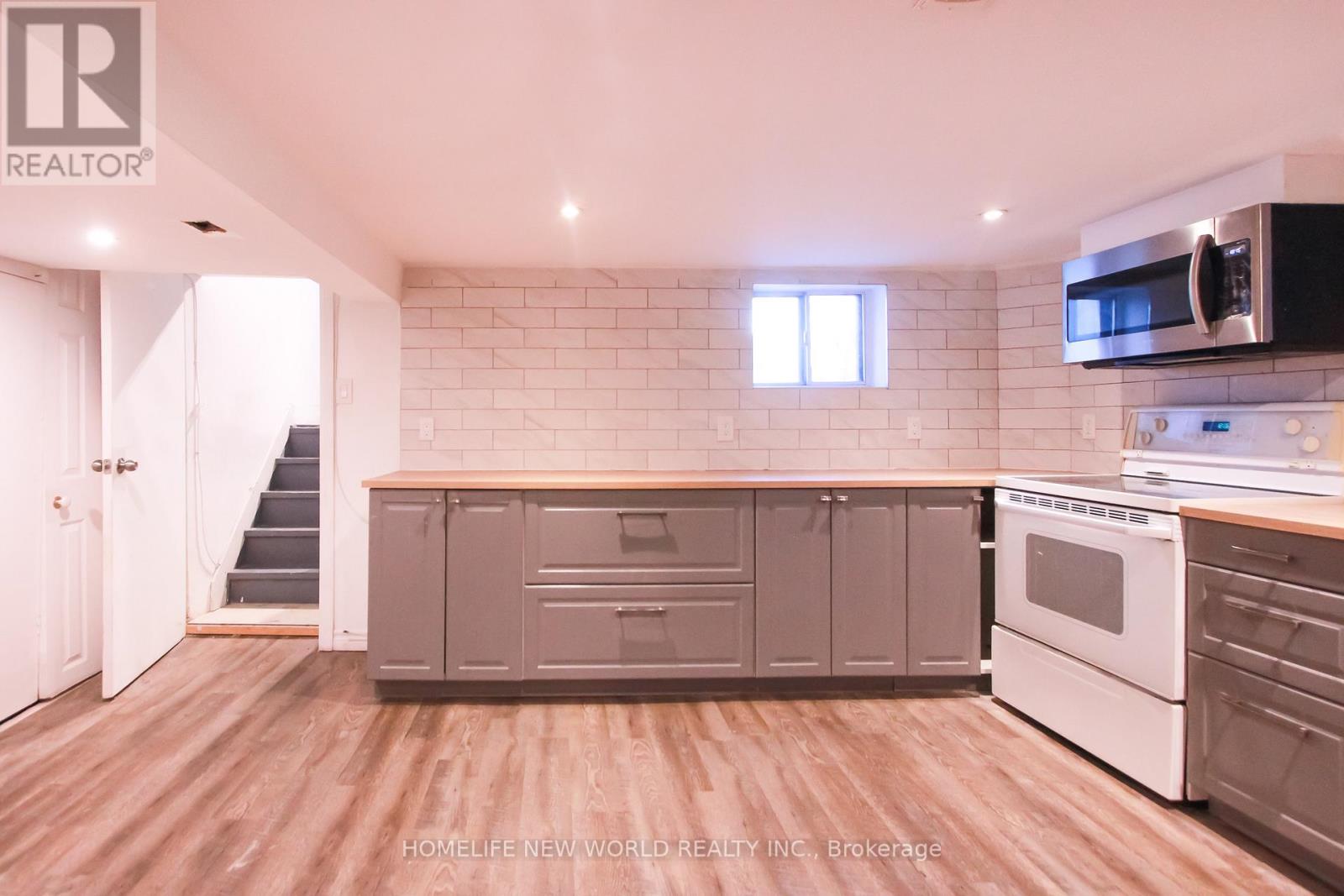 Lower - 62 Belvidere Avenue, Toronto, Ontario  M6C 1P6 - Photo 6 - C12501514