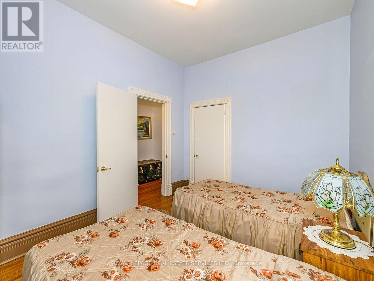 94 Montrose Avenue, Toronto, Ontario  M6J 2T7 - Photo 22 - C12501516