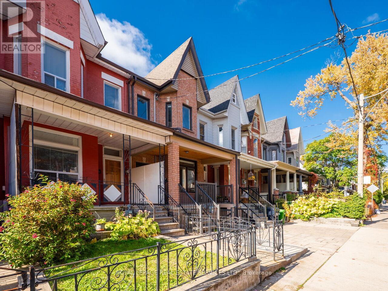 94 Montrose Avenue, Toronto, Ontario  M6J 2T7 - Photo 3 - C12501516